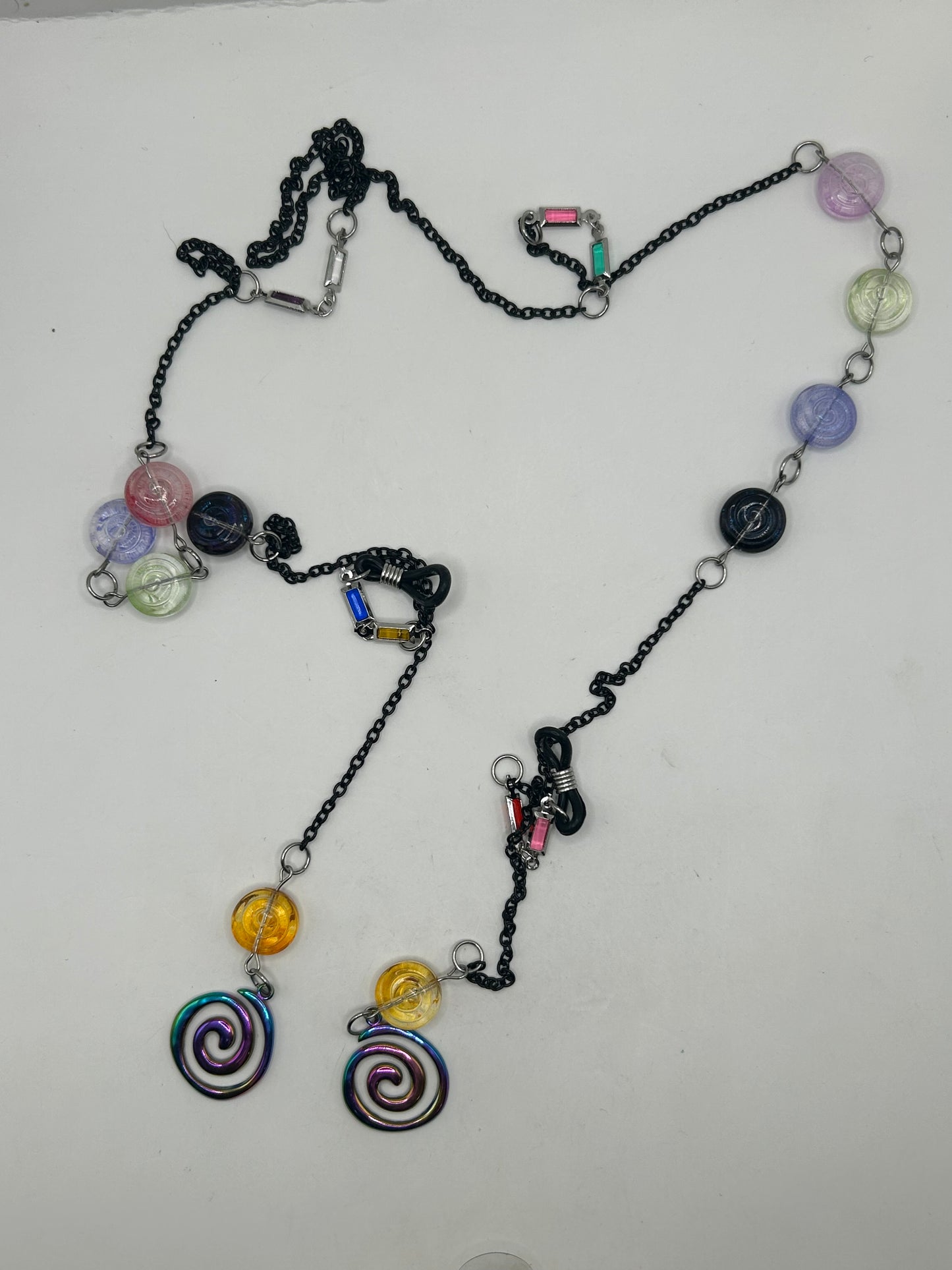 The Distortion Glasses Chains